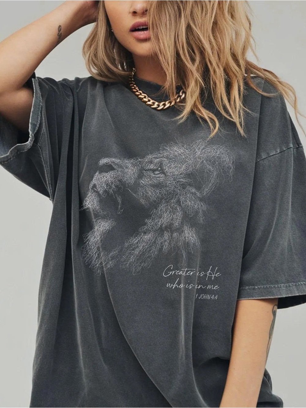 Relaxed Gray Lion Graphic Short Sleeve Tee